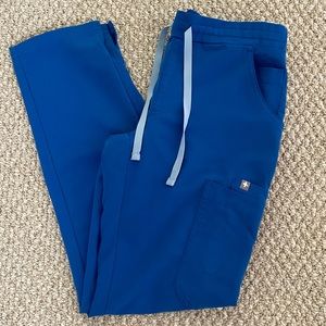 FIGS Yola skinny scrub pant